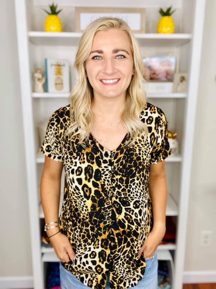 SHANNAH V-NECK BUTTON DOWN - LEOPARD PRINT