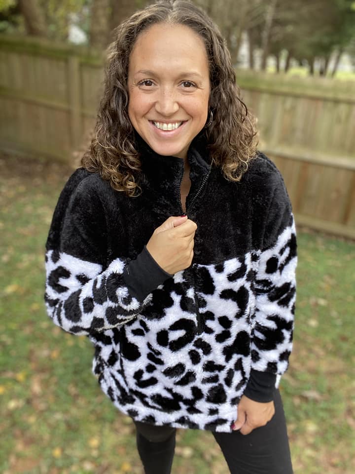 NANCY HALF ZIP PULLOVER - SNOW LEOPARD