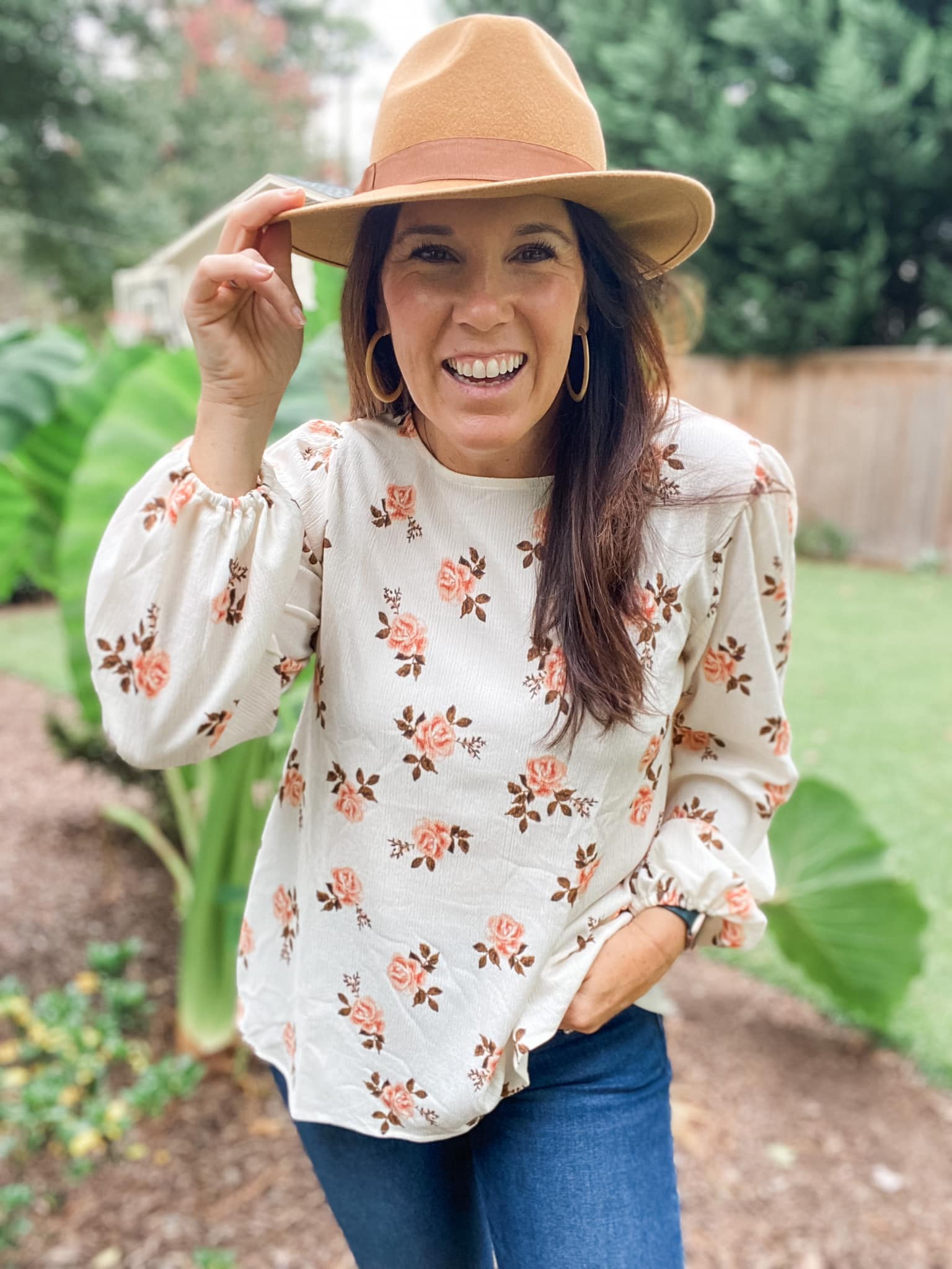VIVIAN BUTTON BACK LONG SLEEVE - IVORY FLORAL